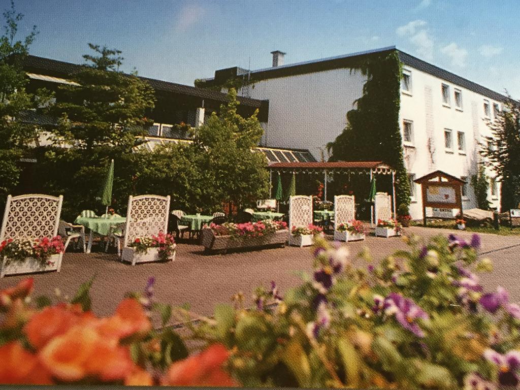 Niebuhrs Hotel Friedrichsdorf Exterior foto
